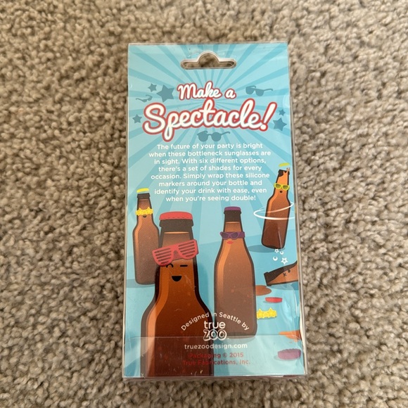 Brand New TrueZoo Multicolor Beernoculars Bottle Markers - Picture 2 of 3